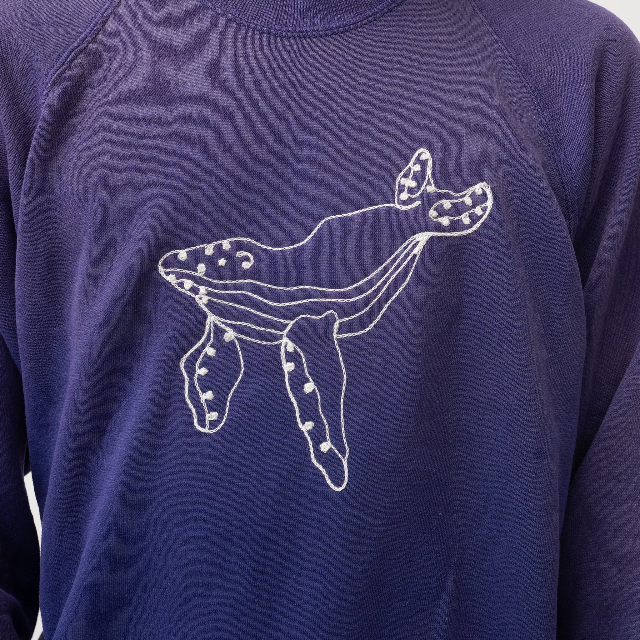 Vintage Whale Crew #29 MEDIUM