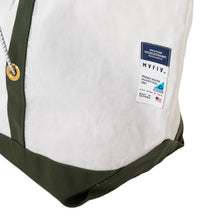 Load image into Gallery viewer, Beach Utility Tote (Natural)
