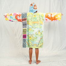 Load image into Gallery viewer, Changing Poncho #6
