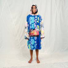 Load image into Gallery viewer, Changing Poncho #9
