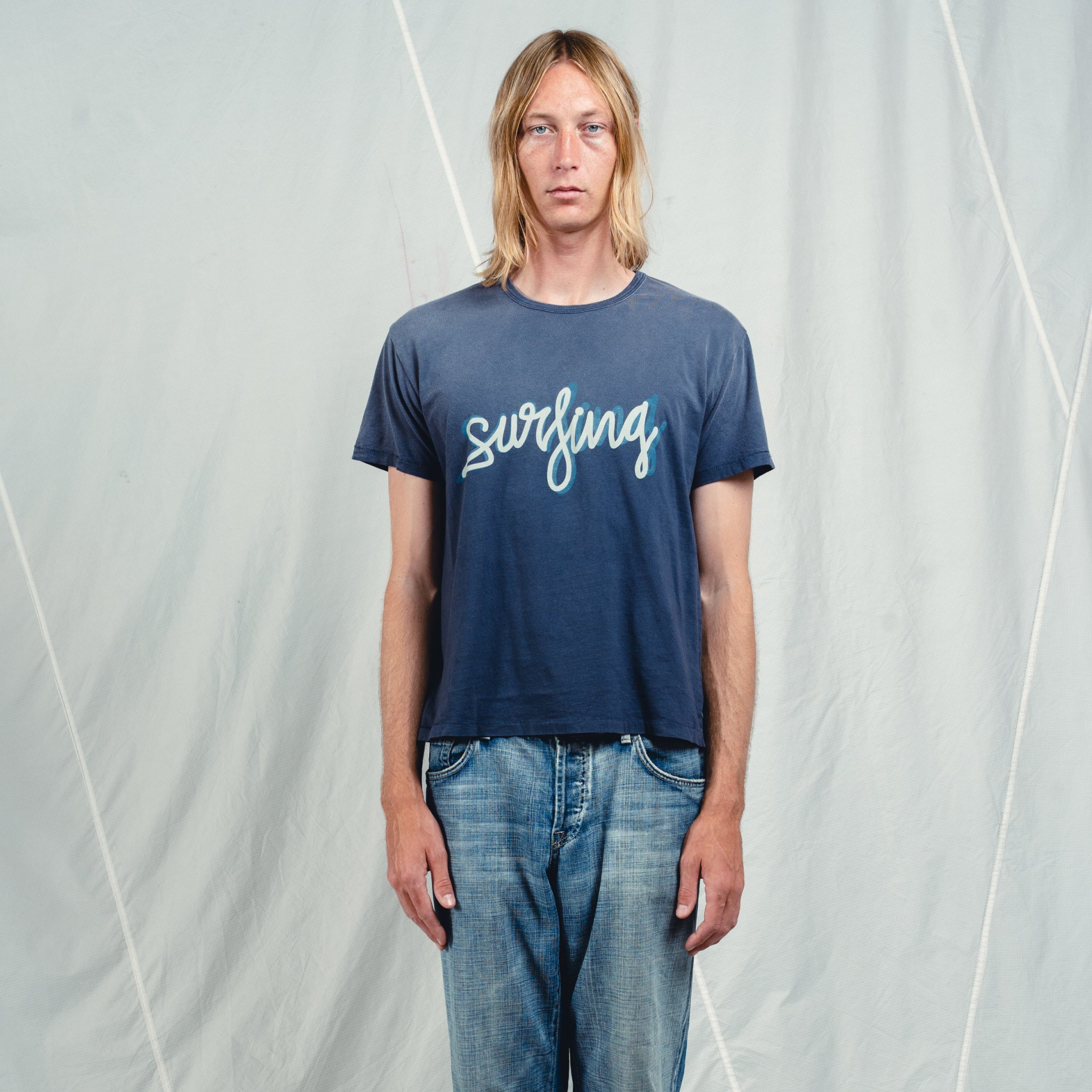 Surfing Tee (Washed Navy)