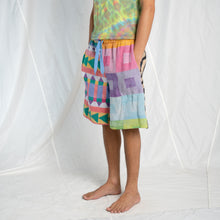 Load image into Gallery viewer, Towel Short #10 SM/MED
