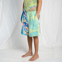 Load image into Gallery viewer, Towel Short #11 LG/XL
