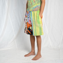 Load image into Gallery viewer, Towel Short #17 LG/XL
